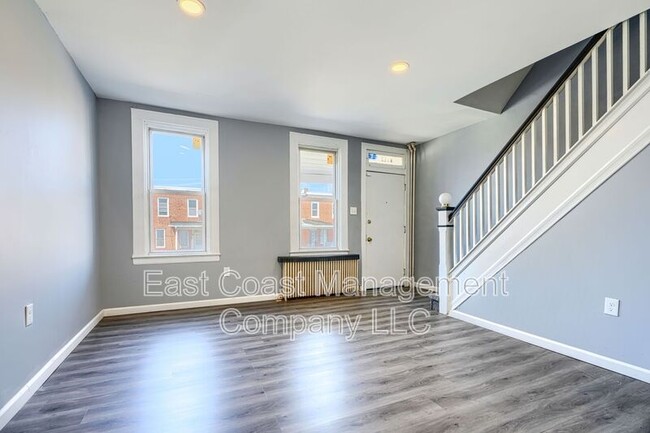 Building Photo - 3213 Elmley Ave