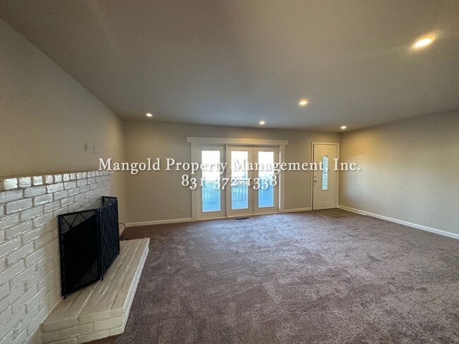 Building Photo - 1126 Sunnyhill Ct