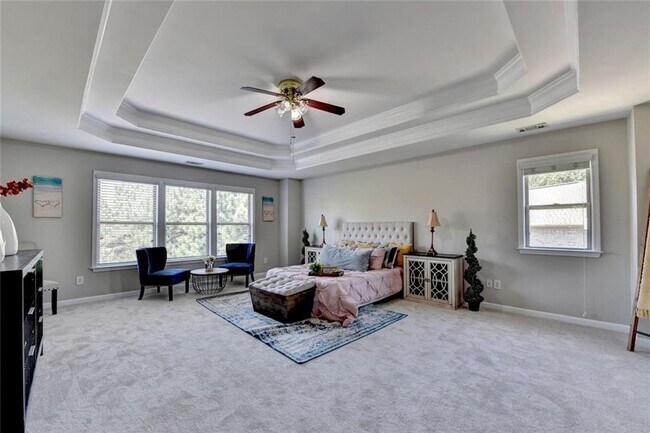 Building Photo - 4805 Shelbourne Dr