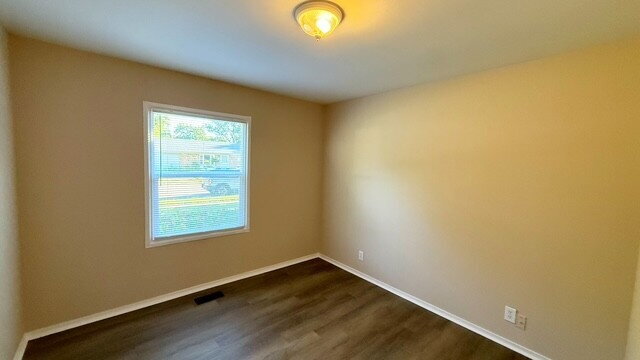 Building Photo - EAST SIDE 4 BEDROOM/1.5 BATH RANCH HOME FULLY RENOVATED AND AVAILABLE IMMEDIATELY