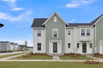 Building Photo - 268 Symphony Ave