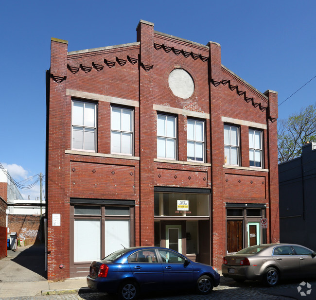 Building Photo - Goshen Street Apts