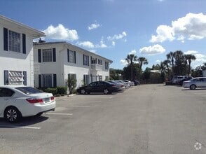 Building Photo - Welcome to charming 2-bedroom, 1-bathroom ...