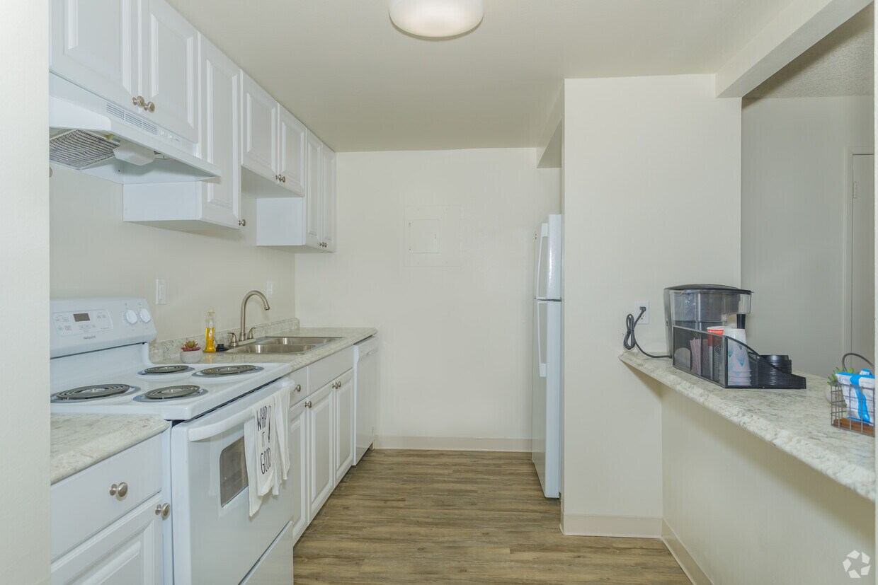 Southwest Village Apartments Reno