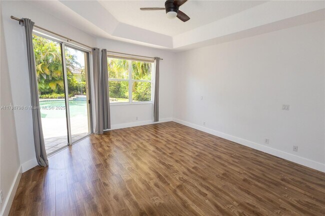 Building Photo - 280 Landings Blvd