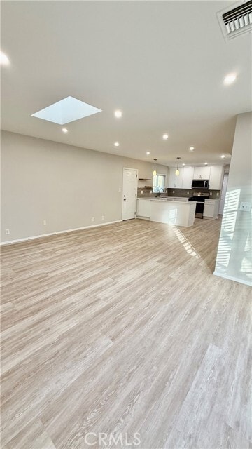 Building Photo - 1336 E Dalton Ave