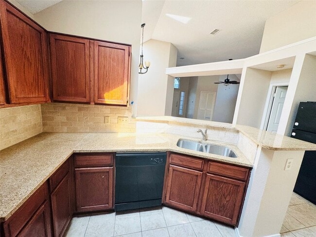 Building Photo - 932 Winchester Ln