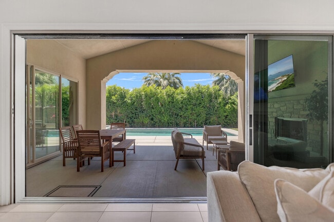 Building Photo - 81805 Four Seasons Pl