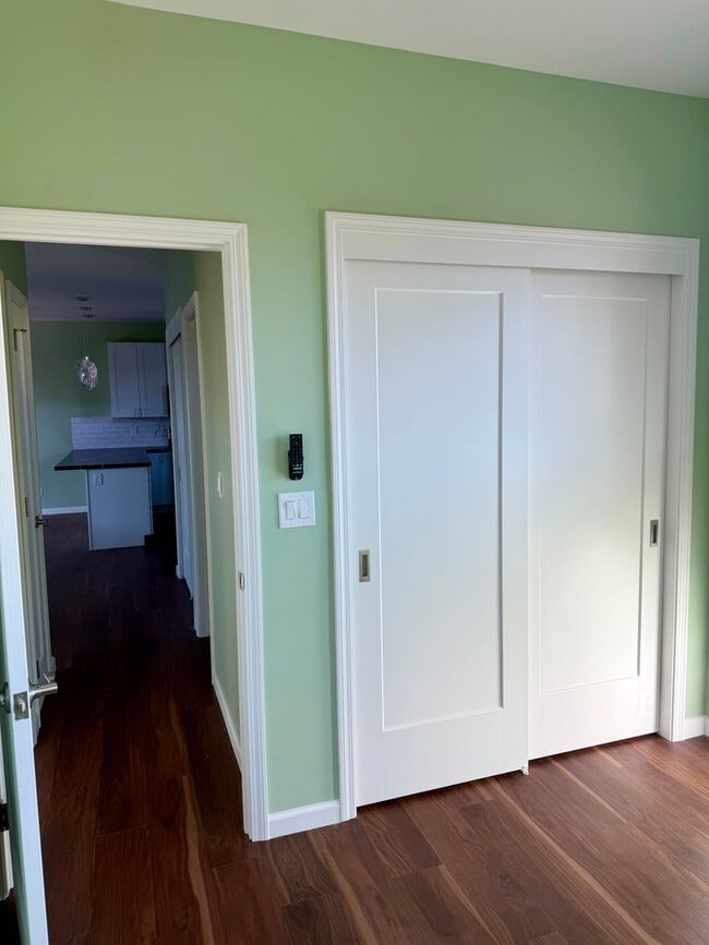 Building Photo - 1276 S Nahale Pl