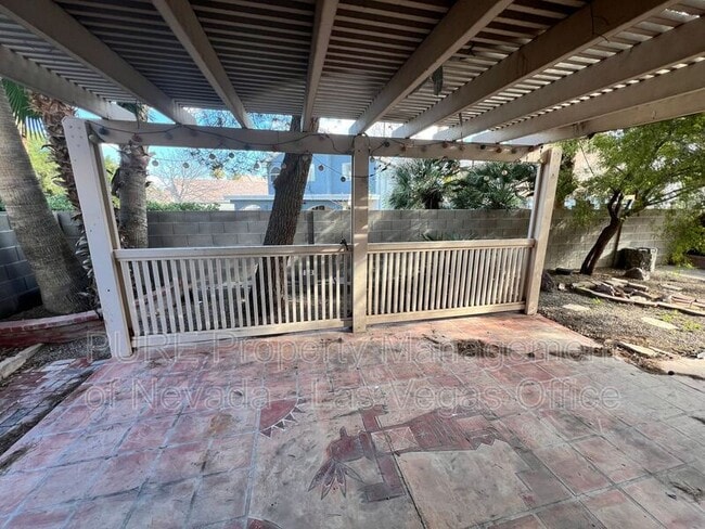 Building Photo - 5716 Grand Entries Dr