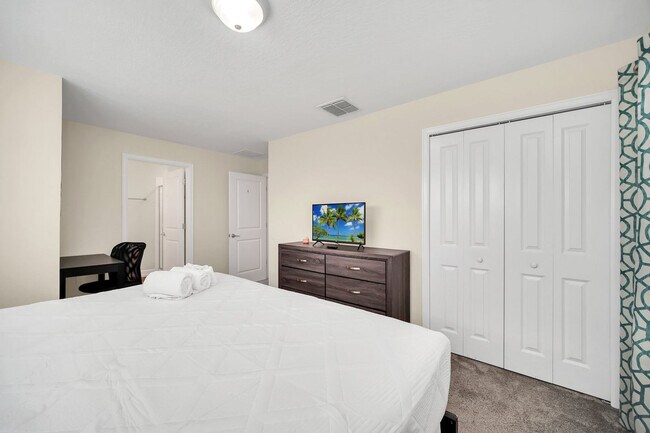 Building Photo - 780 Pebble Beach Dr