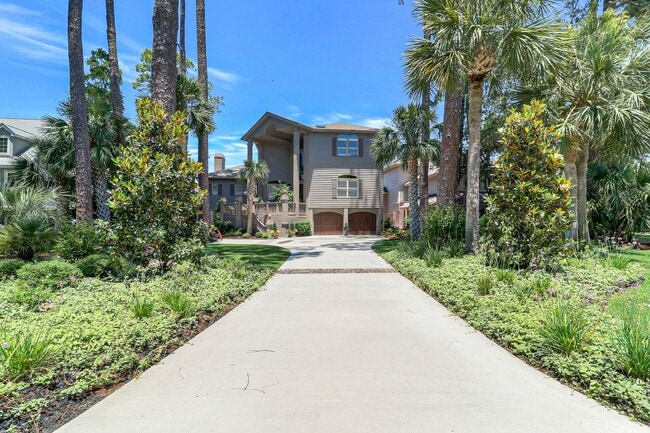 Building Photo - Spectacular Sea Pines Home - Marsh/Water Views!
