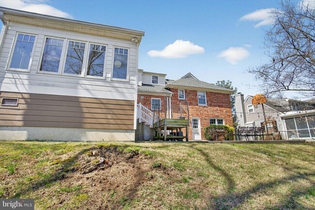 Building Photo - 5405 Ridgefield Rd