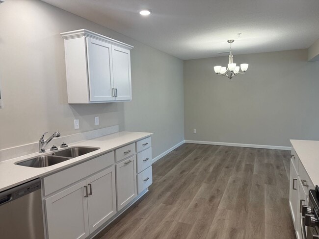 Building Photo - New Construction!  3 bedroom + loft area