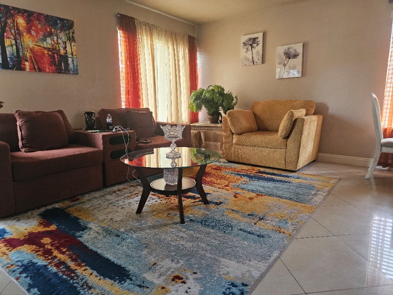 Building Photo - 1483 Dorothy Ave