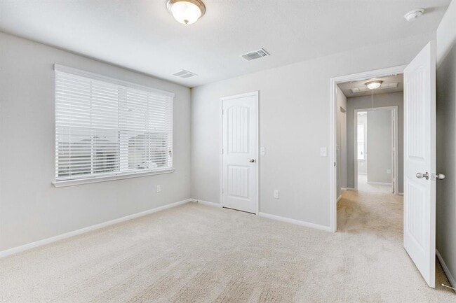 Building Photo - 6505 Ranchito Dr