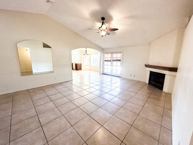 Building Photo - 3555 W 15th Ln