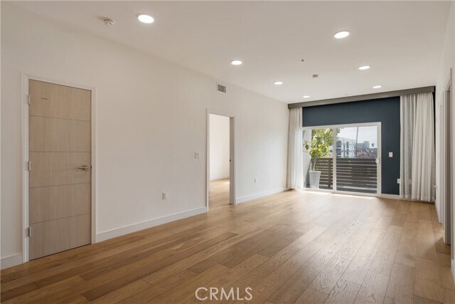 Building Photo - 820 S Wilton Pl