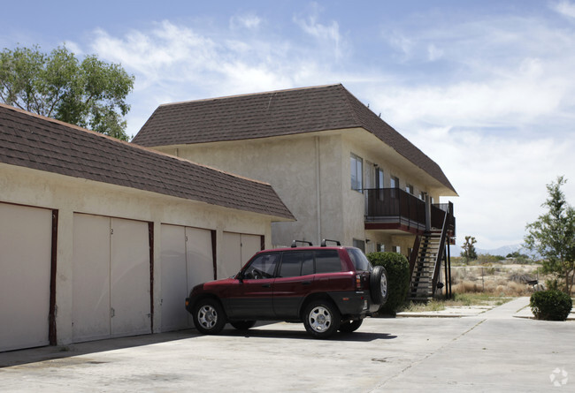 Primary Photo - Orick Apartments