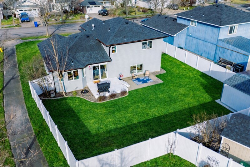 Building Photo - 24104 E Maxwell Ave