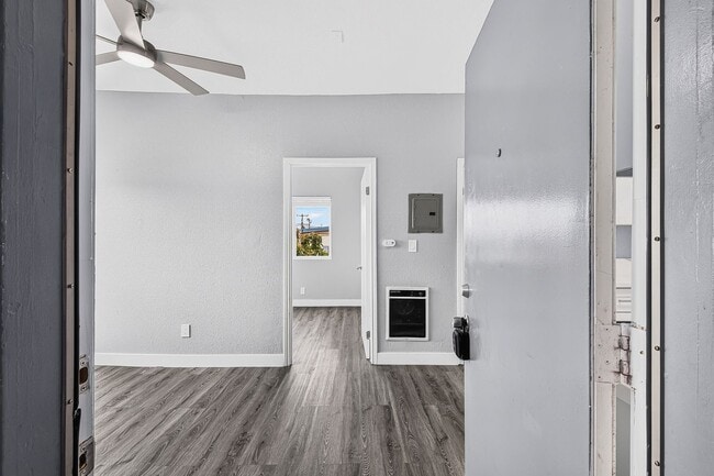 Interior Photo - 2212 Myrtle Avenue