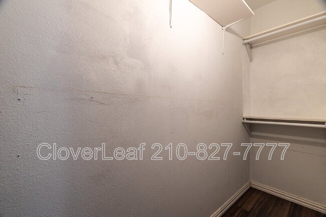 Building Photo - 1317 W French Pl