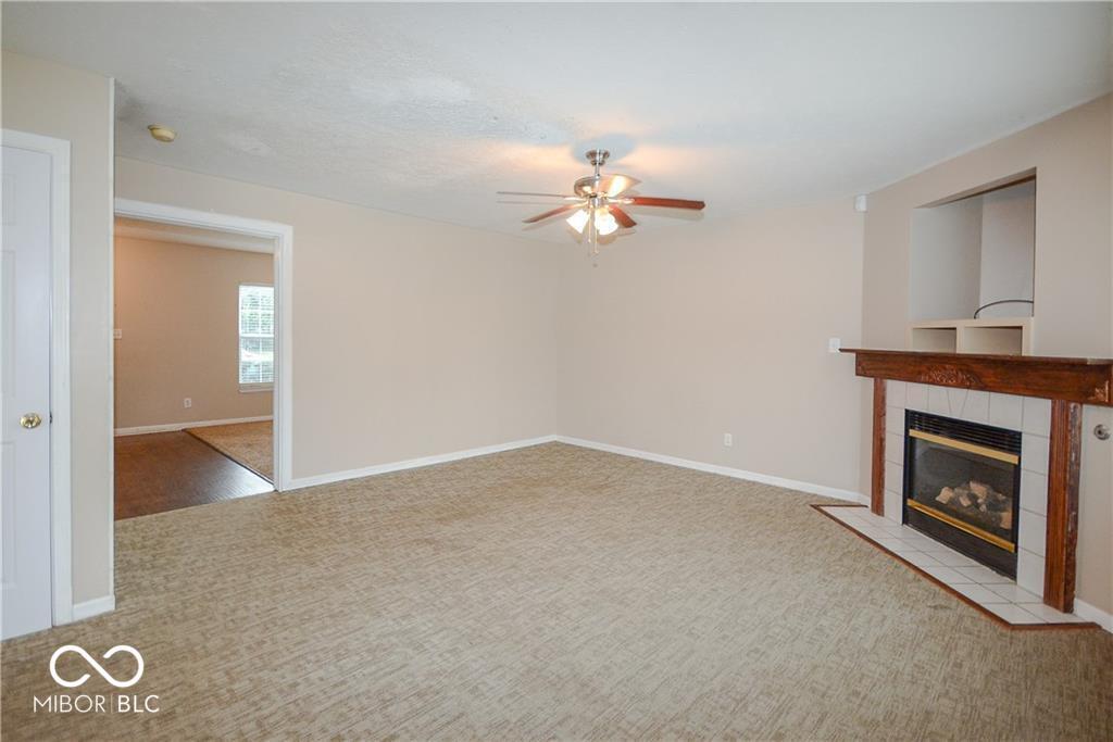 family room - 4327 Mahogany Dr