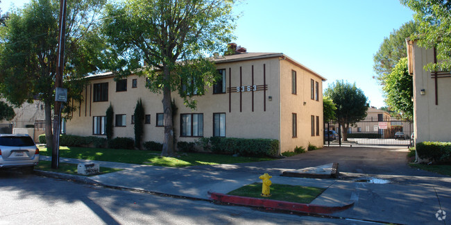 Building Photo - Sylmar Gardens