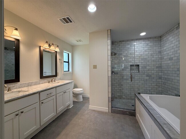 Building Photo - 5007 Shady Nook Ct