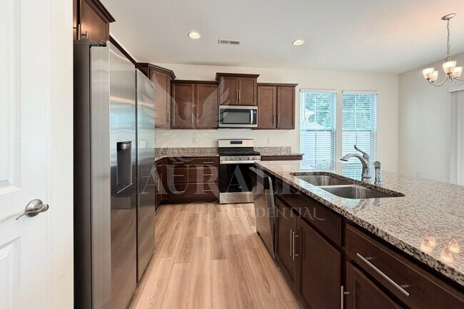 Building Photo - 563 Whitley Rdg Dr