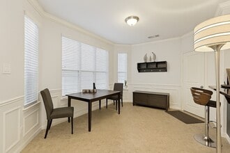 Building Photo - 2646 Couch St