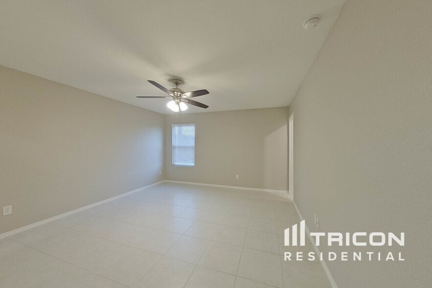 Building Photo - 2853 Evening Side Dr