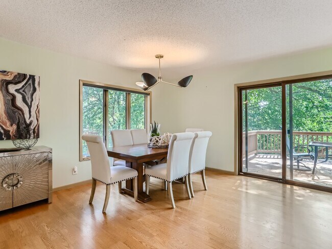 Building Photo - 8840 Morris Rd