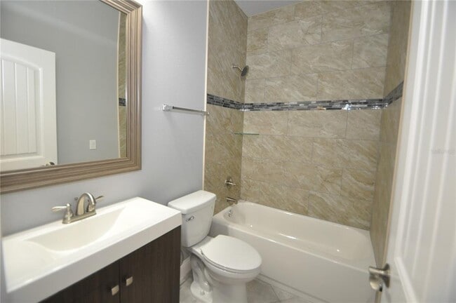 Building Photo - 24 Prosperity Ln