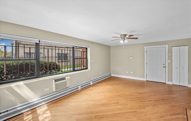 Building Photo - 7608 N Rogers Ave