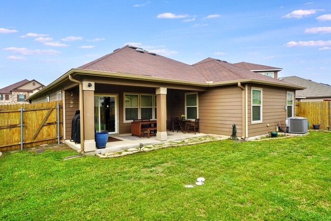Building Photo - Charming 3-Bedroom Home in Meadows of Copp...