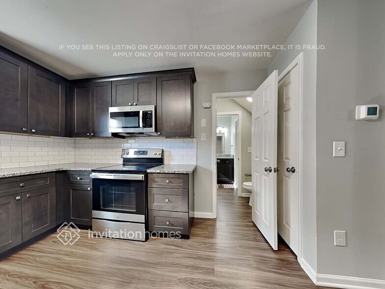 Building Photo - 3548 Burkland Dr