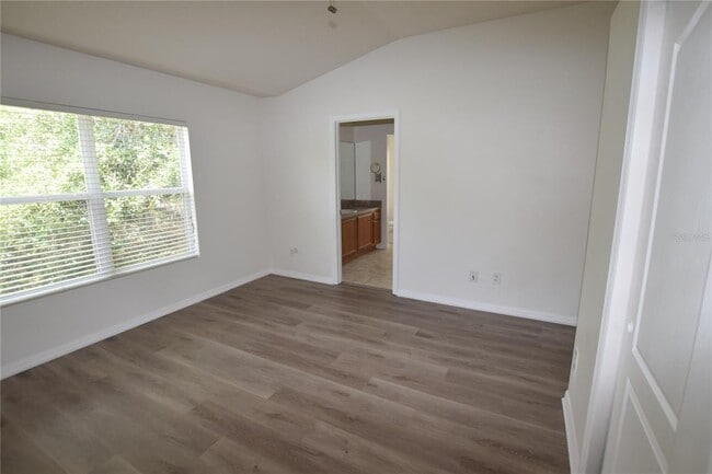 Building Photo - 15349 Oak Apple Ct