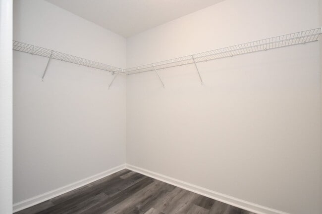 Building Photo - Modern 3BR/2BA Home in Desirable Westchest...