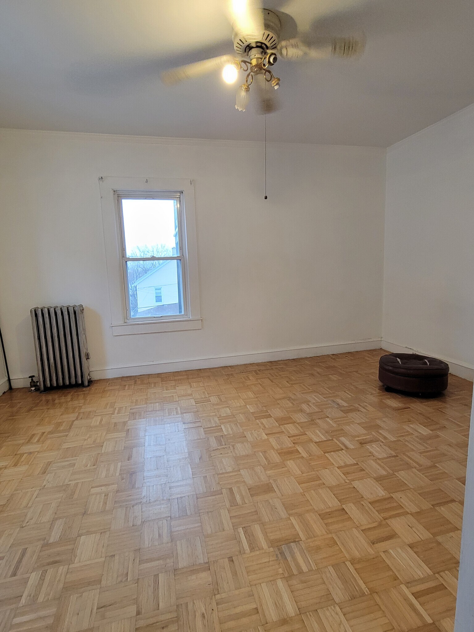 Building Photo - 538 Breck St