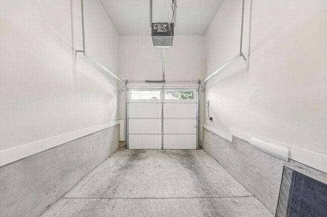 Building Photo - 12203 Cottage Promenade Ct