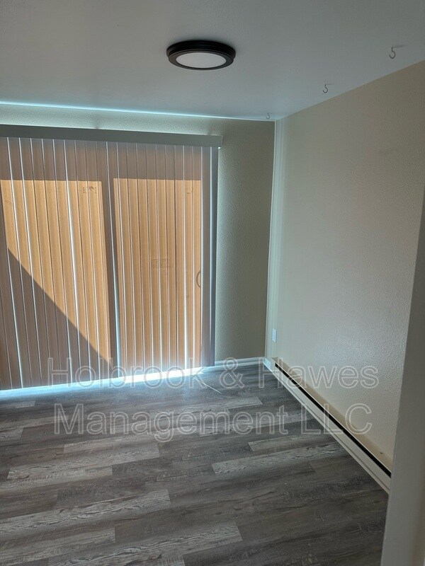 Building Photo - 4881 Basswood Dr