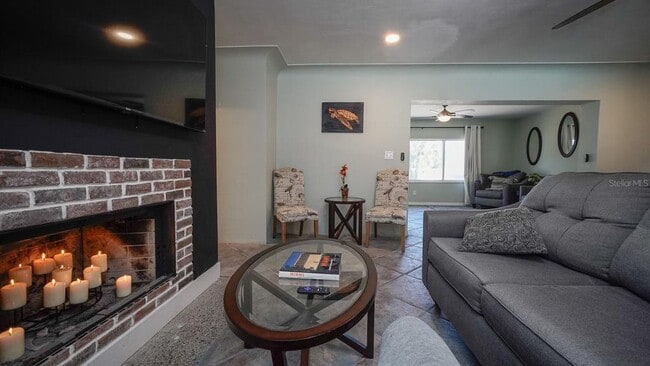 Building Photo - 4739 Baywood Point S