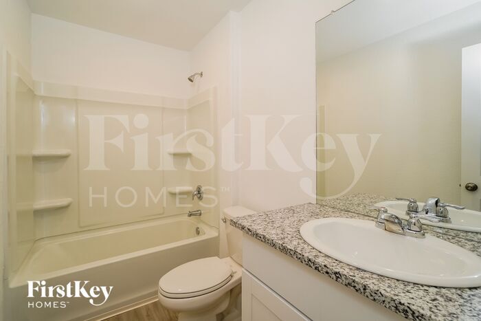 Building Photo - 13022 Rosemary Cove