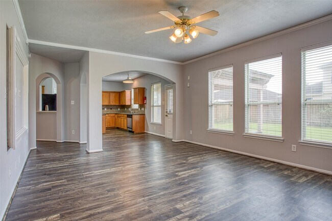 Building Photo - 25127 Florina Ranch Dr