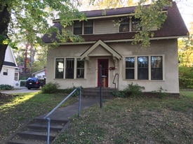Building Photo - 622 2nd Ave