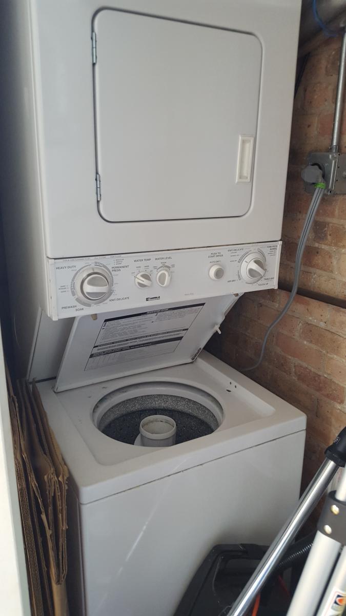 Stackable washer dryer - 1114 W Belmont Ave