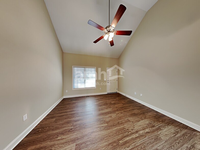 Building Photo - 24 Lakewood Ct NW