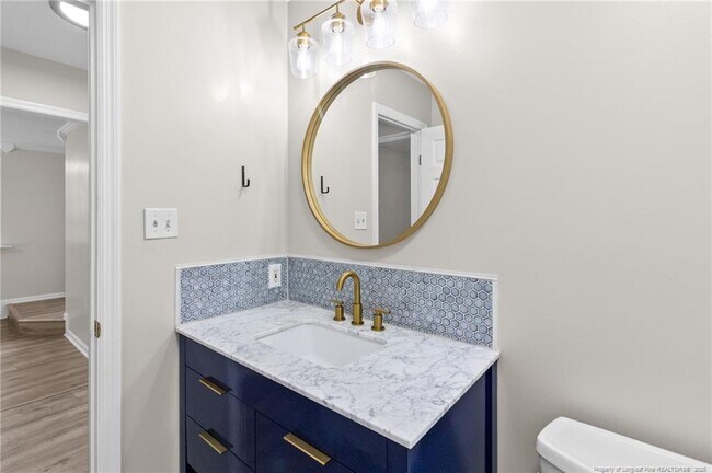 Building Photo - 2713 Leabrook Dr