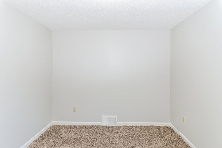 Building Photo - 6863 Delta Newberry Cove